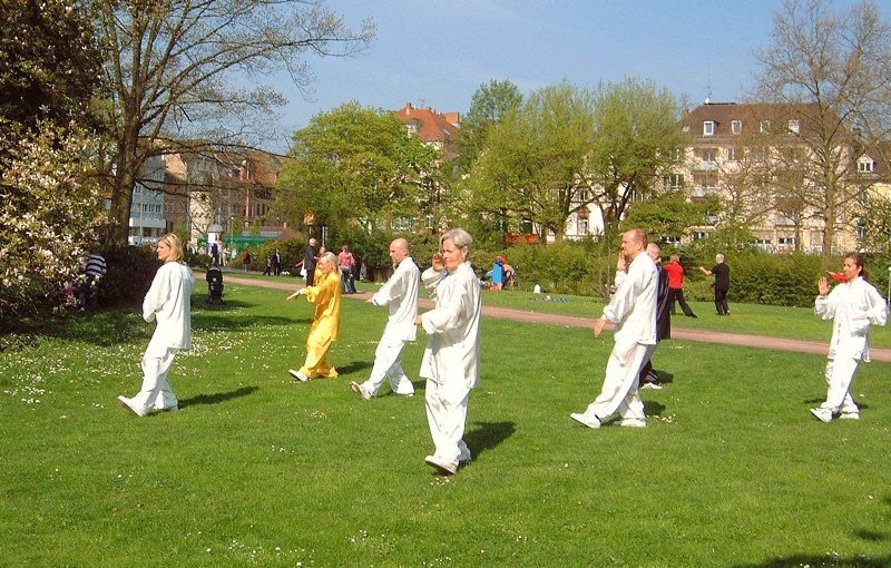 gerade K&ouml;rperhaltung keine R&uuml;ckenschmerzen mehr