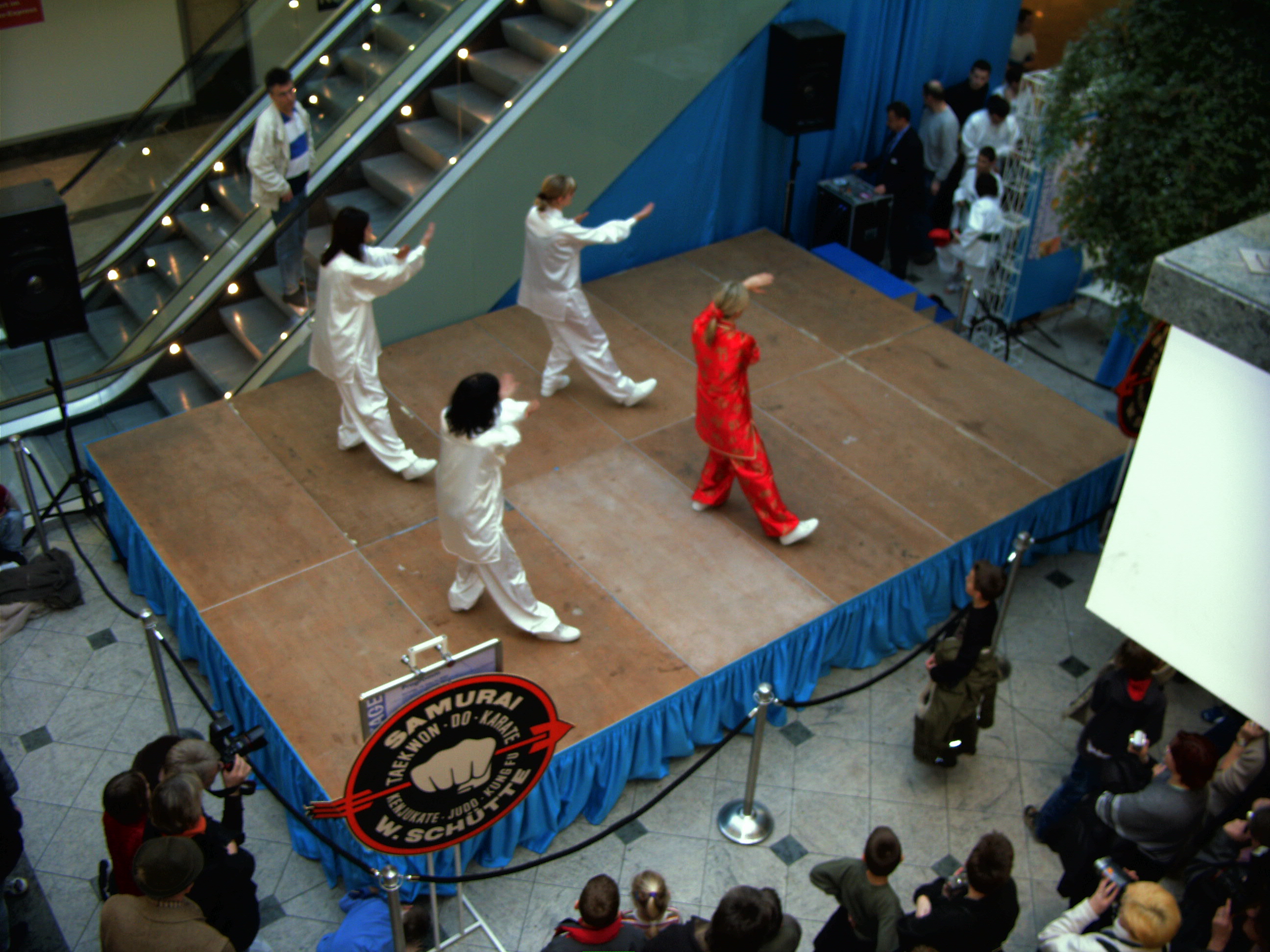 Tai Chi in der City Galerie Aschaffenburg