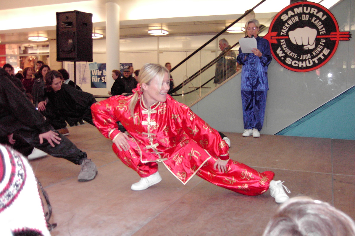 Tai Chi in der City Galerie Aschaffenburg
