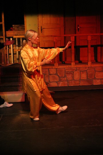 Tai Chi Ludwigstheaters Aschaffenburg B&uuml;hne der Actors Company
