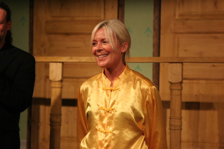Tai Chi Chuan bei der Er&ouml;ffnungsgala des Ludwigstheaters Aschaffenburg am 15.9.2007 B&uuml;hne der Actors Company