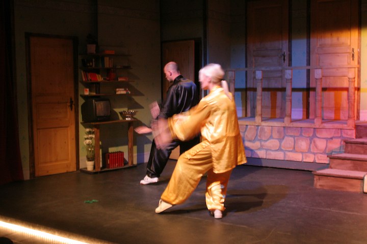 Tai Chi Actors Company Er&ouml;ffnungsgala des Ludwigstheaters Aschaffenburg am 15.9.2007